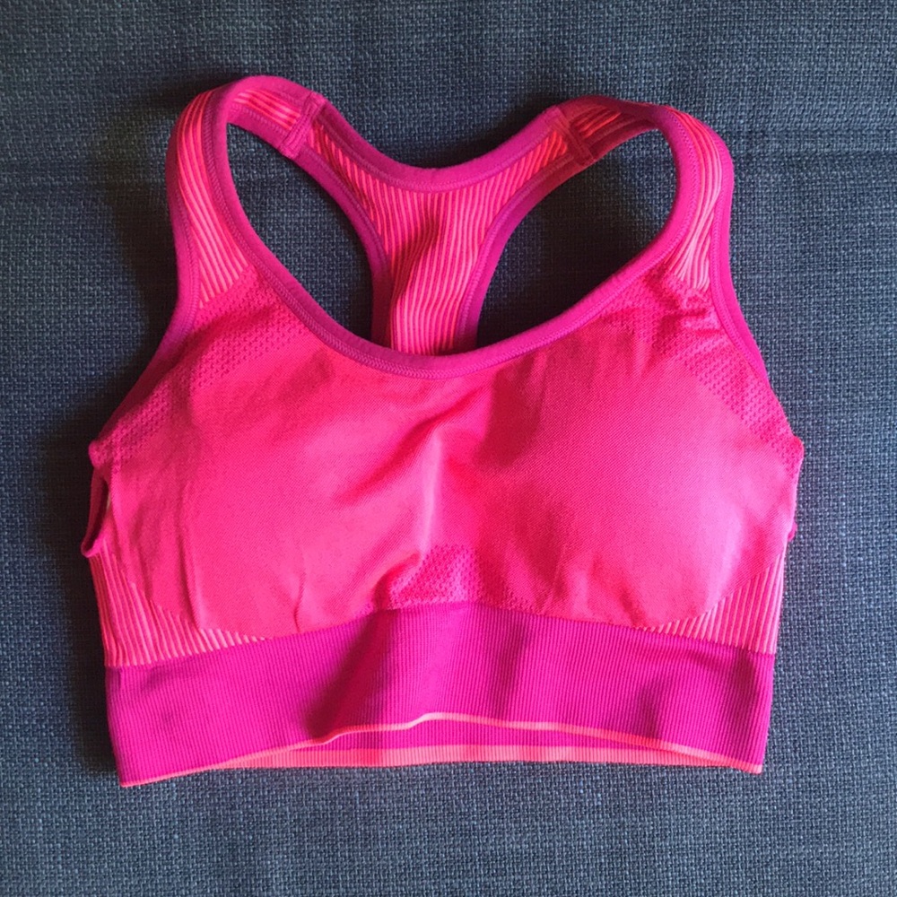 🌸 Puma Racerback Sports Bra